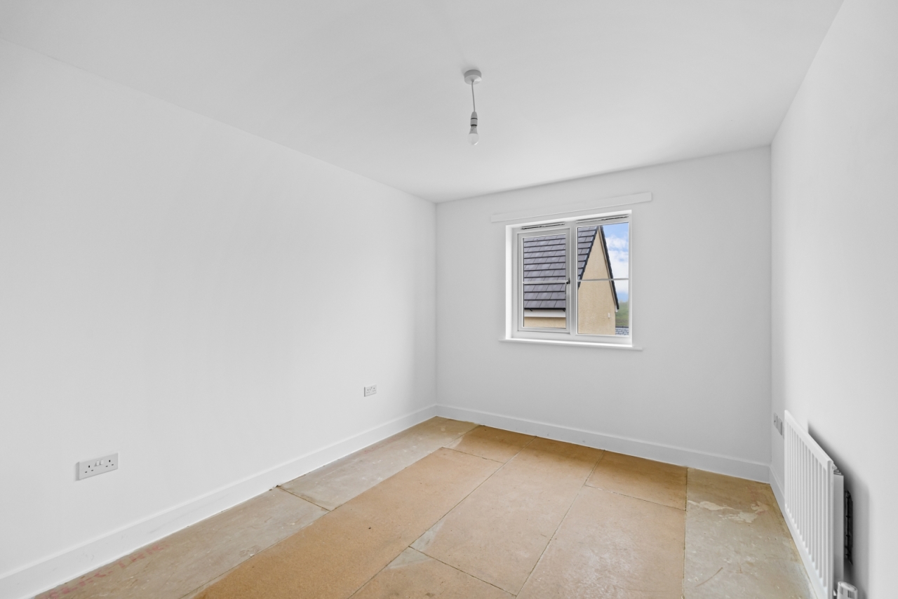 3 Bedroom Detached House LiveWest